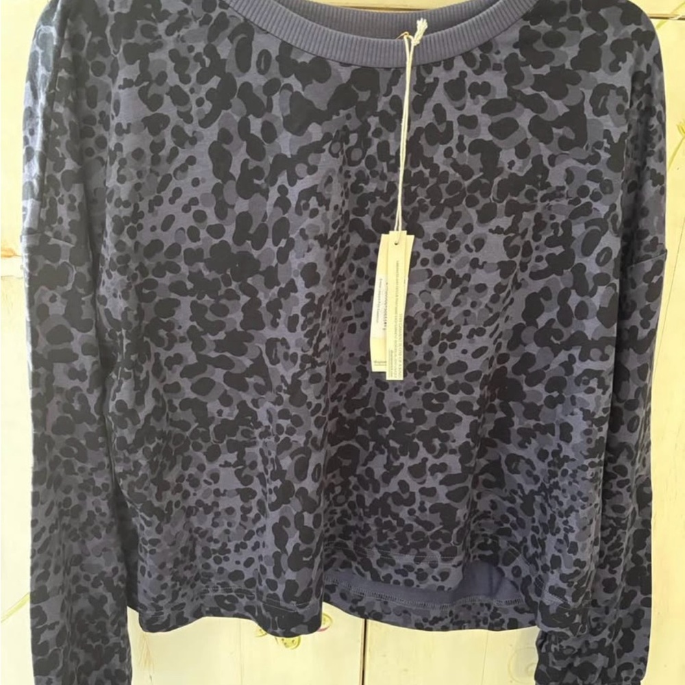 Stylish Blue Leopard Print Women's Top